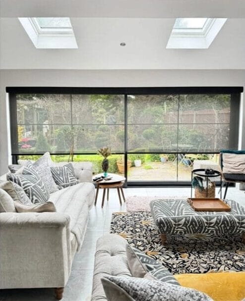 Motorised blinds for large windows